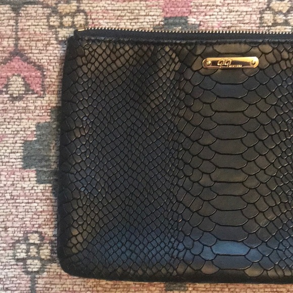 GiGi New York All in one bag